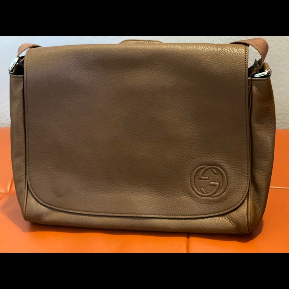 *Authentic* Gucci Brown Diaper Bag